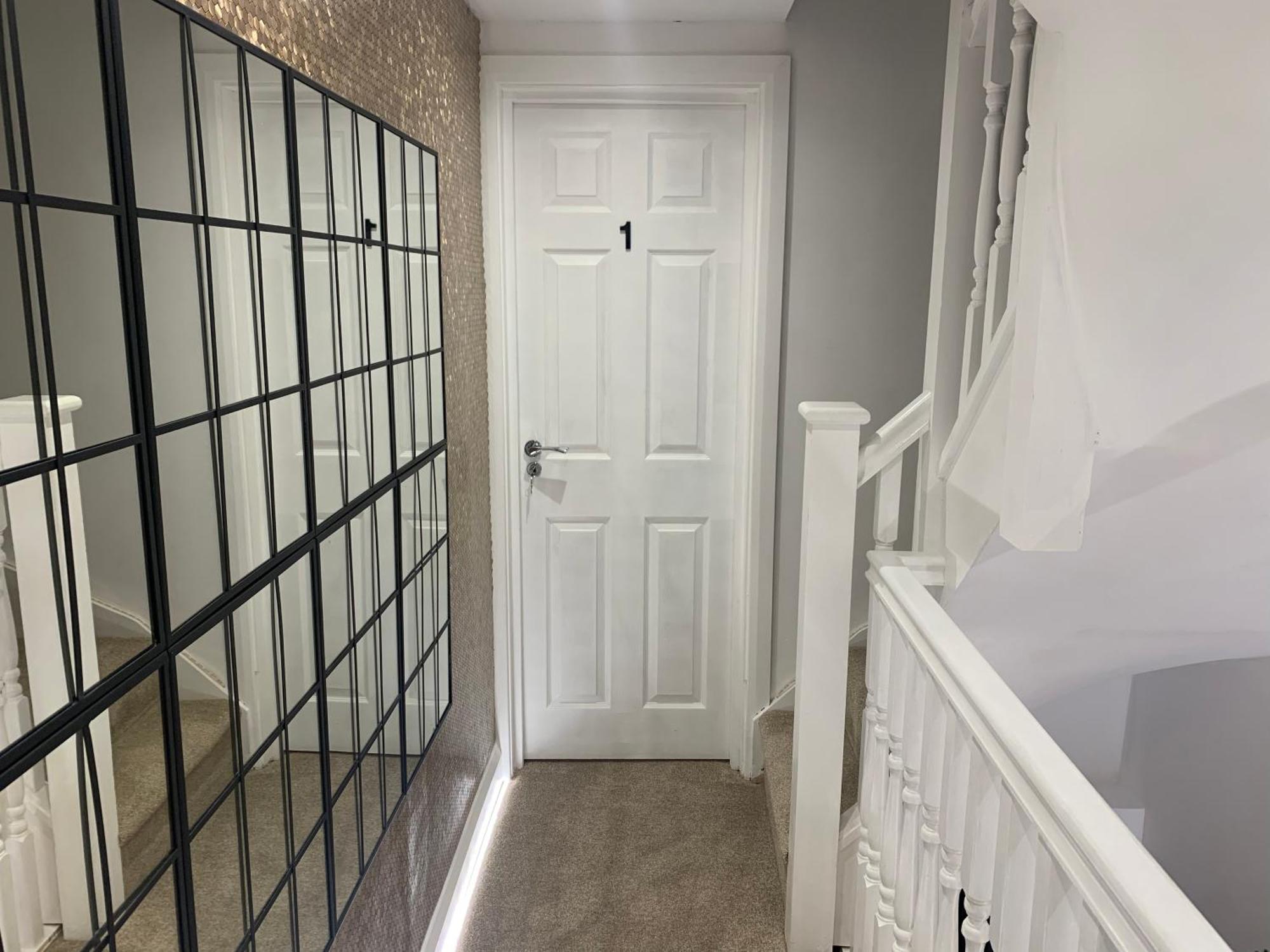 Air Conditioned Modern Double Bed Room With Private Attached Bathroom - Free Parking - Near London Heathrow Airport & Southall Broadway Exteriér fotografie